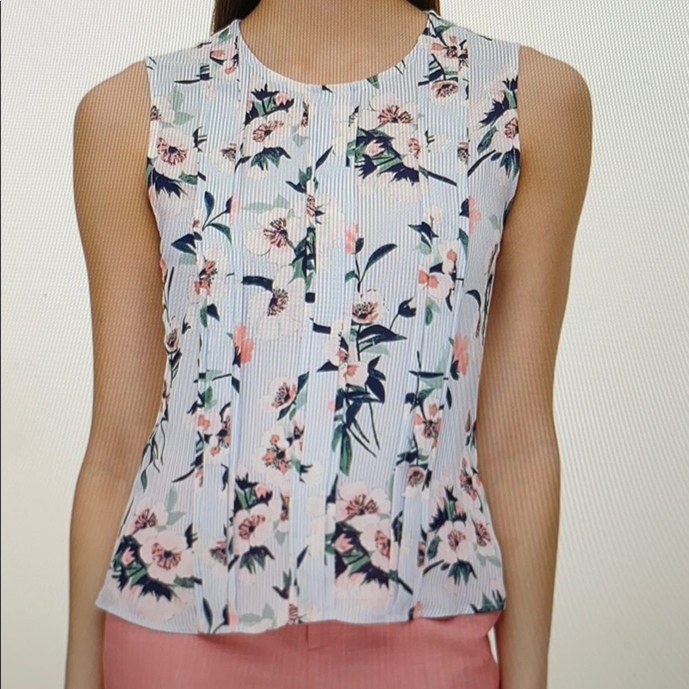 New Tommy Hilfiger blouse